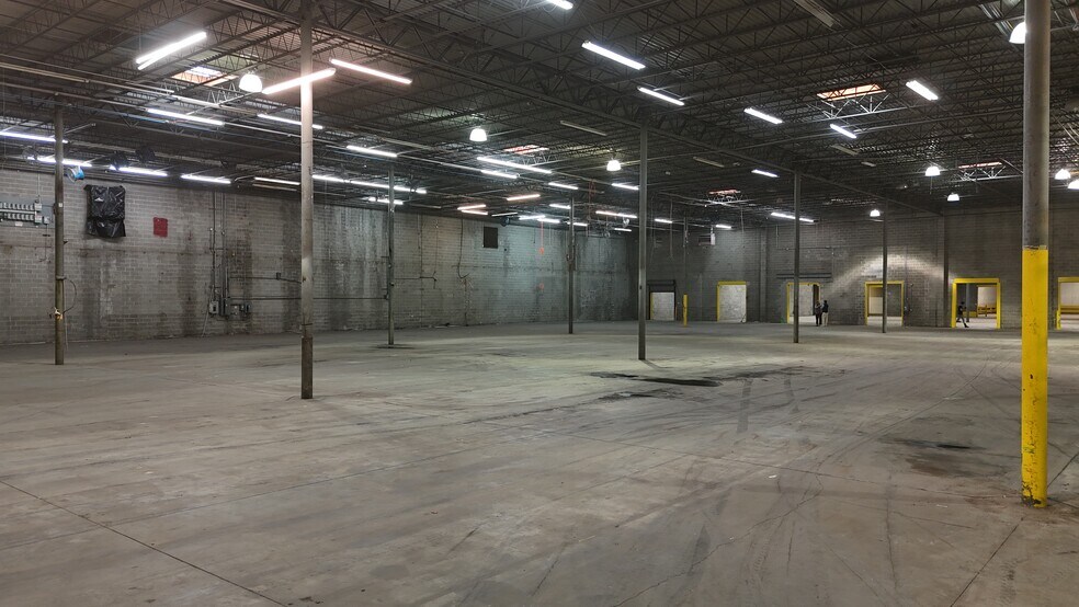 More Photos Of 4820 N Church Ln SE, Atlanta Warehouse For Lease