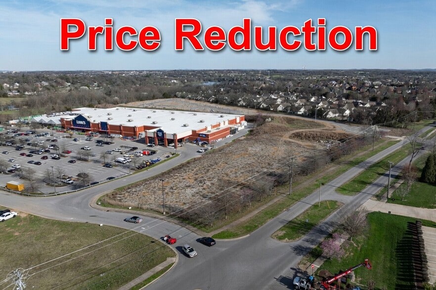 Primary Photo Of 1333 Nashville Pike, Gallatin Land For Sale