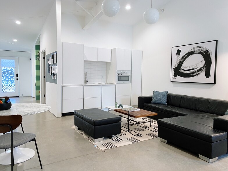 More Photos Of 711 N Douglas Ave, Oklahoma City Apartments For Sale