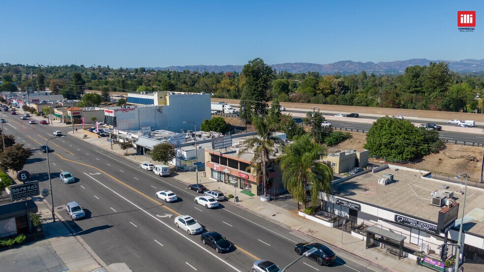 More Photos Of 19709 Ventura Blvd, Woodland Hills Office For Lease