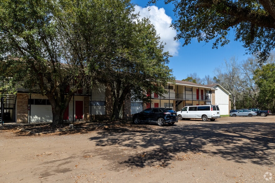 More Photos Of 2219 Dauphin Island Pky, Mobile Apartments For Sale