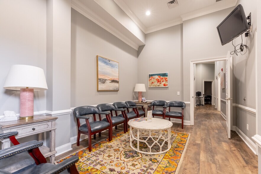 More Photos Of 414 5th Ave, Albany Medical For Sale