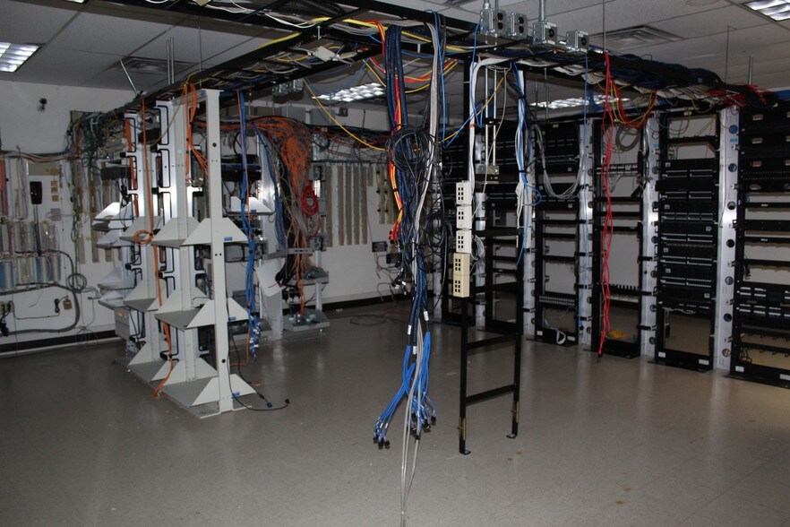 More Photos Of 251 John James Audubon Pky, Amherst Office For Lease