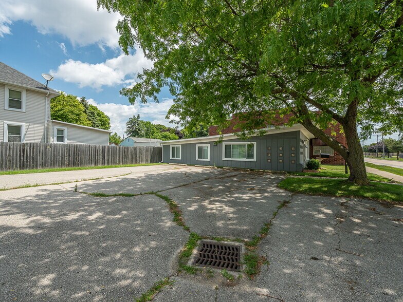 More Photos Of 111 Jones Ave, Monroe Warehouse For Lease