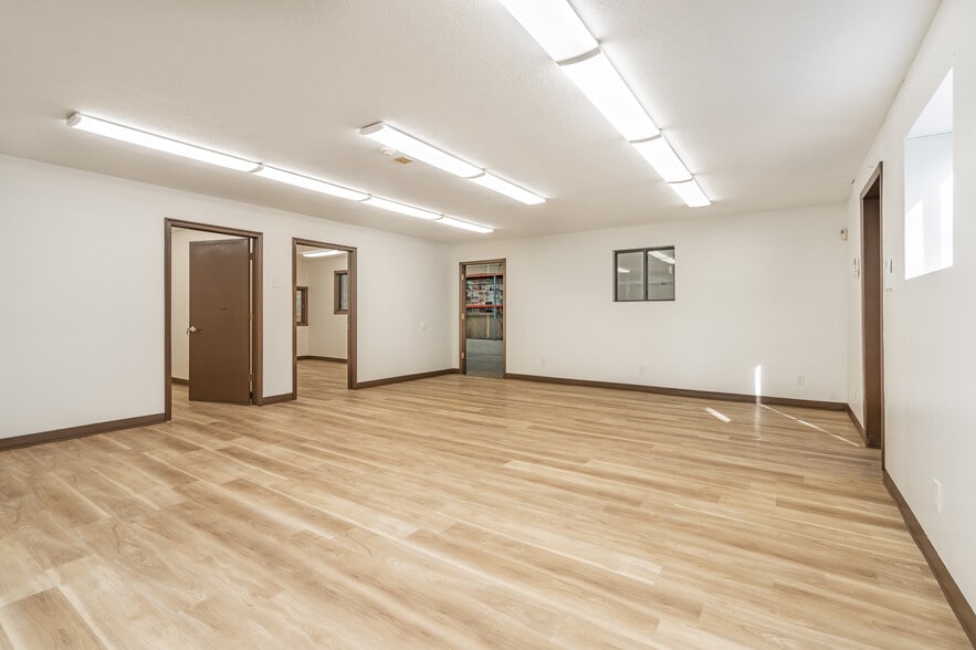 More Photos Of 1244 Calle de Comercio, Santa Fe Warehouse For Sale