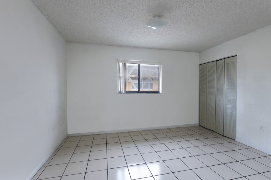 More Photos Of 6305 W 22nd Ct, Hialeah Apartments For Sale