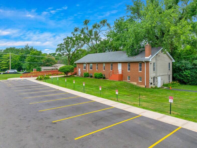 More Photos Of 1352 N Cedar Rd, New Lenox Religious Facility For Sale