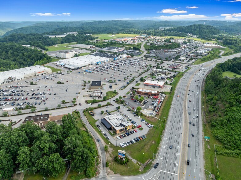 More Photos Of 2501 Mountaineer Blvd, Charleston Office For Sale