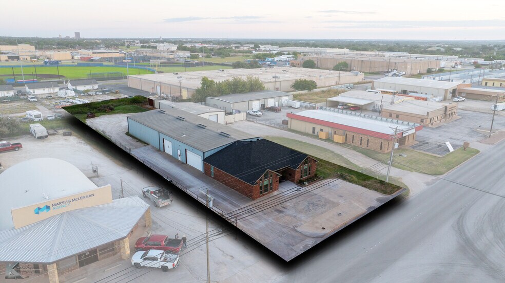 More Photos Of 2150 Industrial Blvd, Abilene Office For Sale