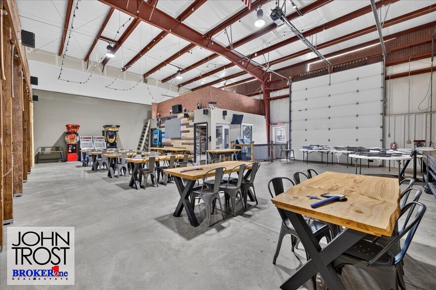 More Photos Of 801 N Center St, Casper Freestanding For Sale