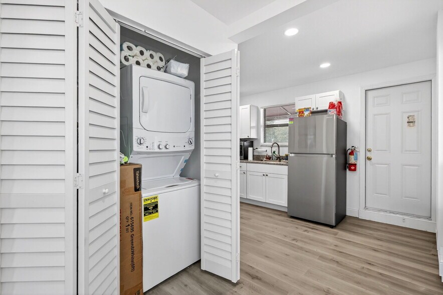 More Photos Of 129 N 5th St, Fort Pierce Storefront Retail Residential For Lease