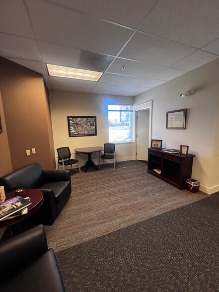 More Photos Of 354 SW Upper Terrace Dr, Bend Office For Lease