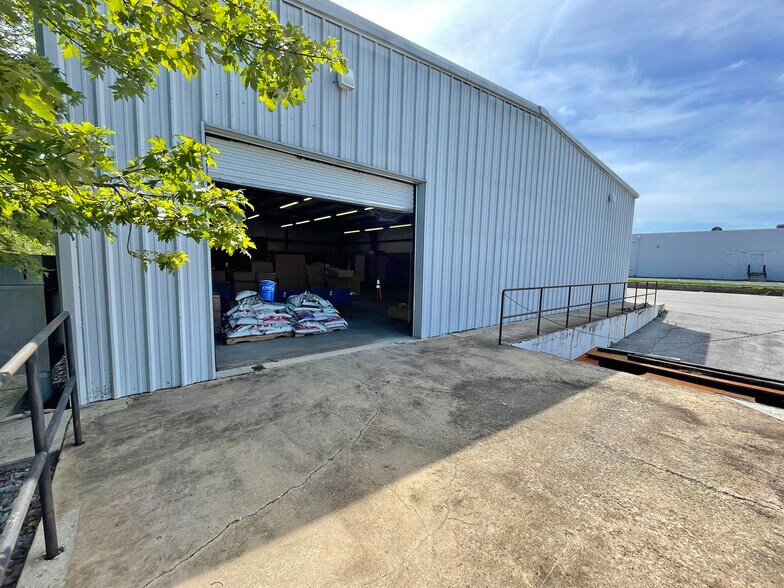 More Photos Of , Laurel Unknown For Sale