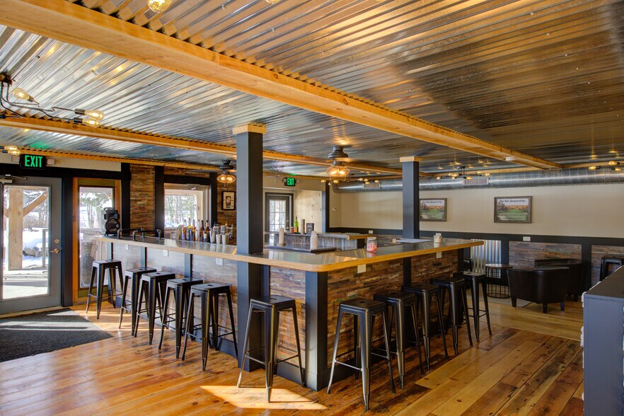 More Photos Of 2930 Rt 43, Averill Park Restaurant For Sale