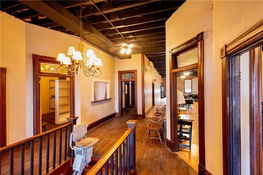More Photos Of 206 N Main St, Plattsburg Restaurant For Sale