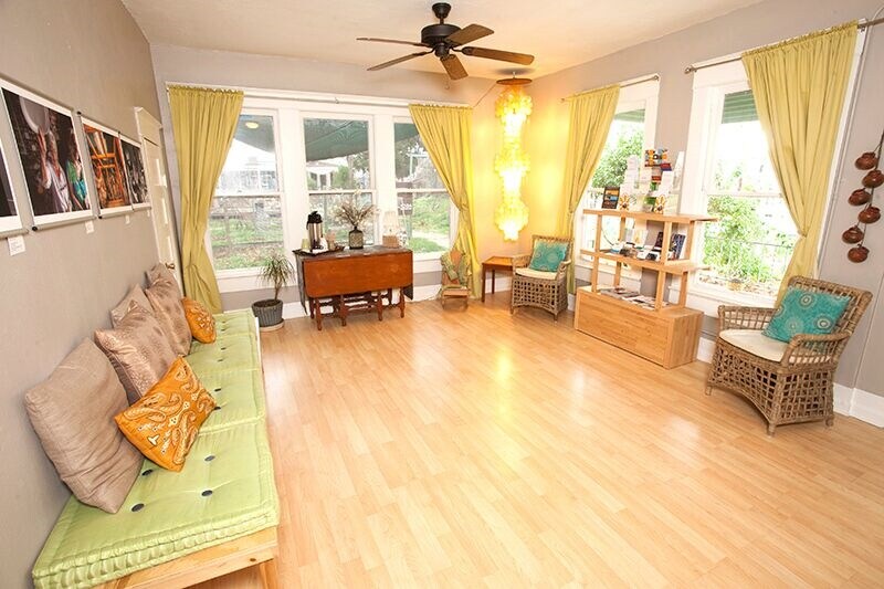 More Photos Of 1210 Rosewood Ave, Austin Freestanding For Lease