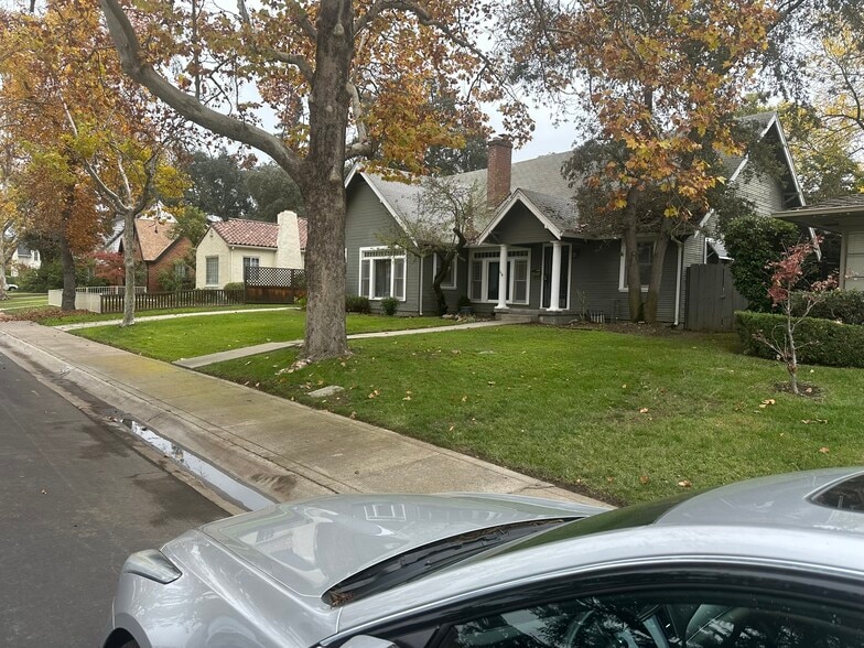 More Photos Of 150 W Stadium Dr, Stockton Apartments For Sale