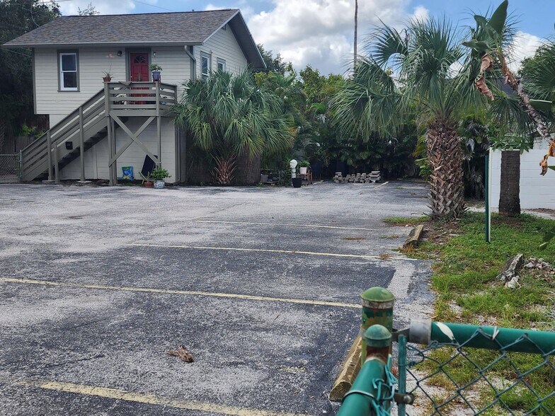 More Photos Of 1640 9th Ave N, Saint Petersburg Office For Lease