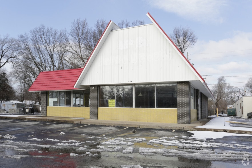 More Photos Of 434 W 85th St, Kansas City Freestanding For Lease