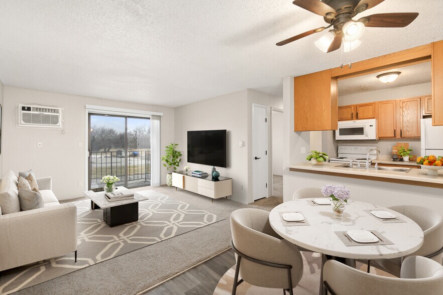 More Photos Of 100-112 5th Ave NW, Altoona Apartments For Sale