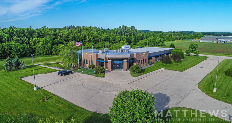 Primary Photo Of 1990 Godfrey Dr, Waupaca Medical For Sale