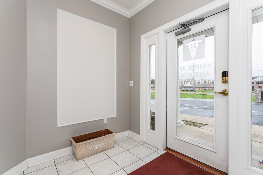 More Photos Of 1186 S State Route 157, Edwardsville Loft Creative Space For Sale