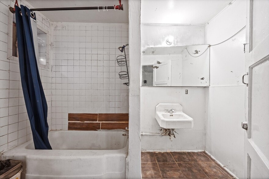 More Photos Of 900 S Union Ave, Bakersfield Hotel For Sale