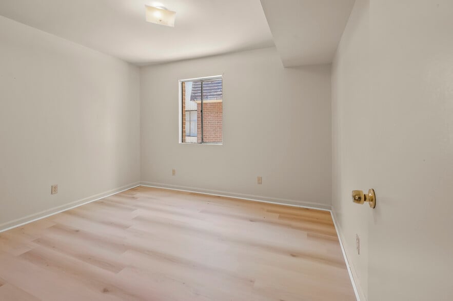 More Photos Of 81 Terry Ct, Collinsville Multifamily For Sale