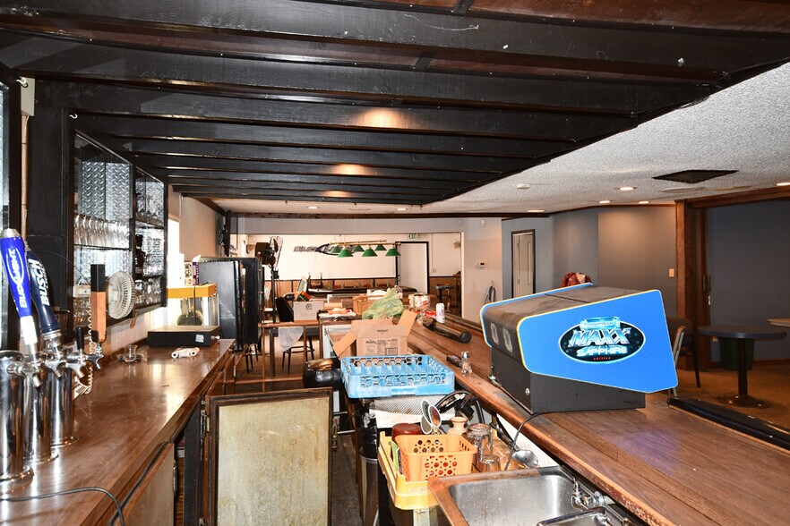 More Photos Of 2620 W 2nd St, The Dalles Restaurant For Sale