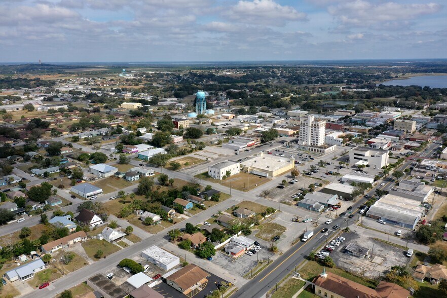 More Photos Of 114 Central Ave, Lake Wales Freestanding For Sale