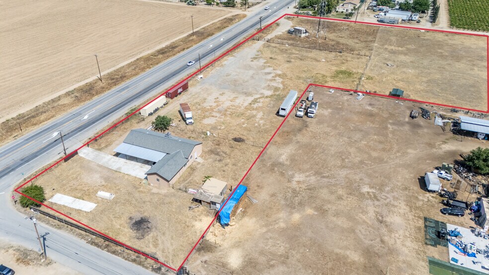 More Photos Of 5915 Weedpatch Hwy, Bakersfield Apartments For Sale