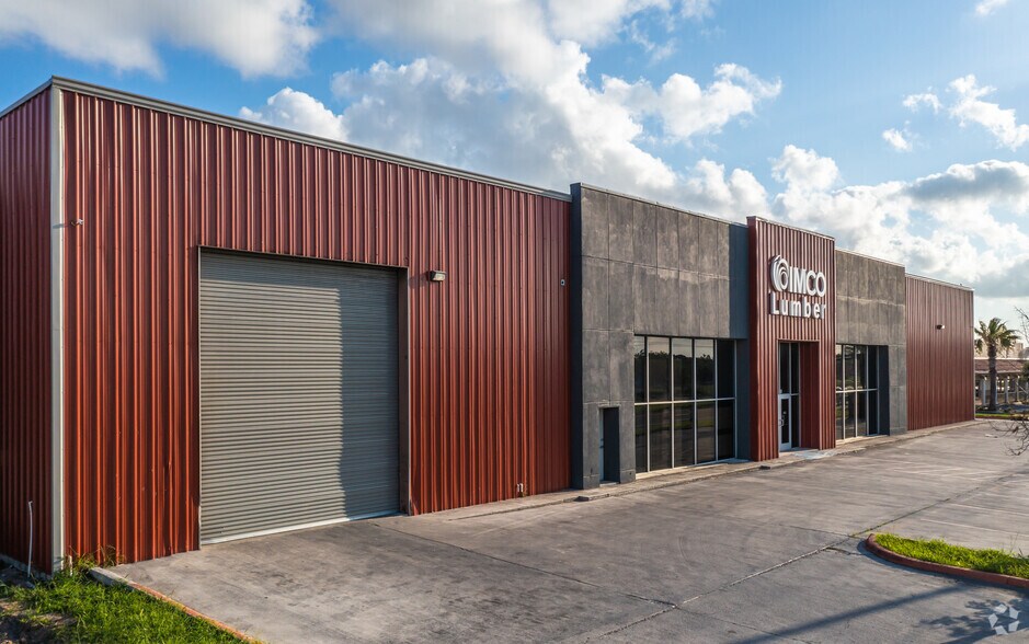 More Photos Of 3640 Ruben M Torres Sr Blvd, Brownsville Freestanding For Lease