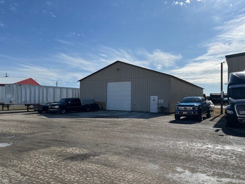 More Photos Of 2323-2331 Campbell Rd, Sidney Warehouse For Sale