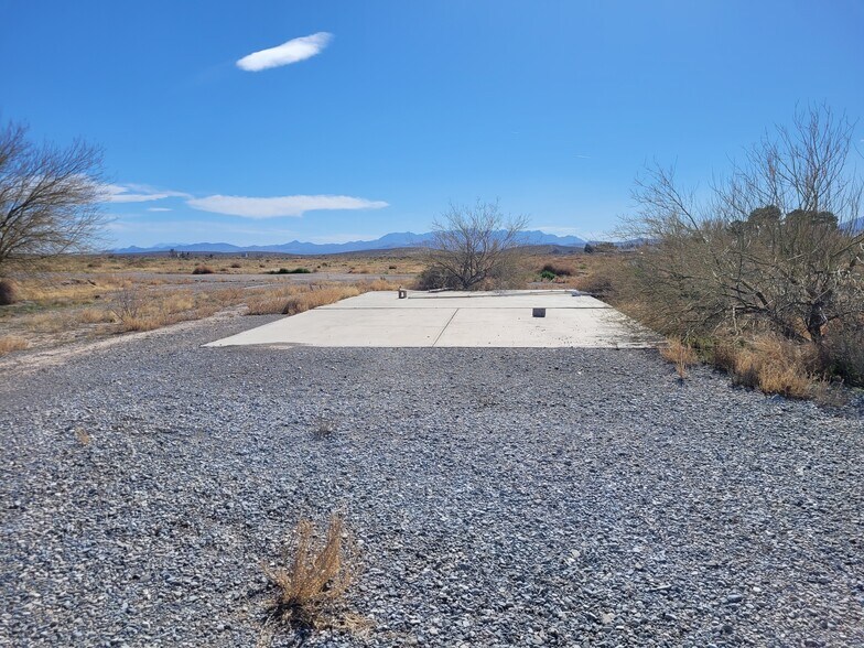 More Photos Of 3171 Tillman St, Pahrump Industrial For Sale