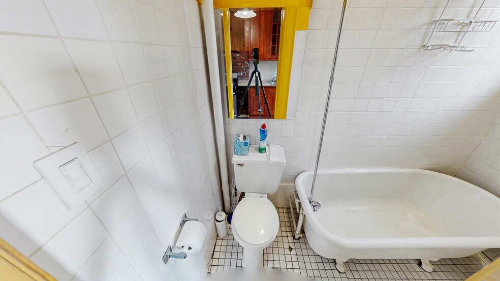 More Photos Of 1722 Putnam Ave, Ridgewood Multifamily For Sale