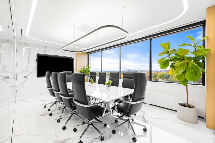 More Photos Of 295 The West Mall, Toronto Coworking Space