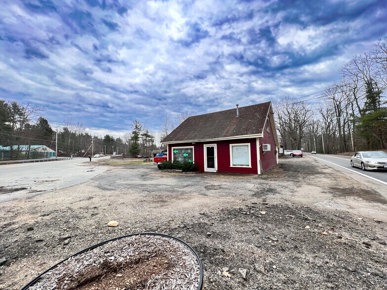 More Photos Of 217 Barre Paxton Rd, Rutland Storefront Retail Office For Sale