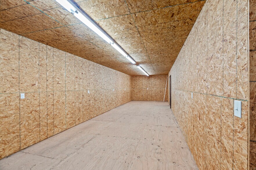 More Photos Of 520 Robison dr, Elk City Industrial For Sale