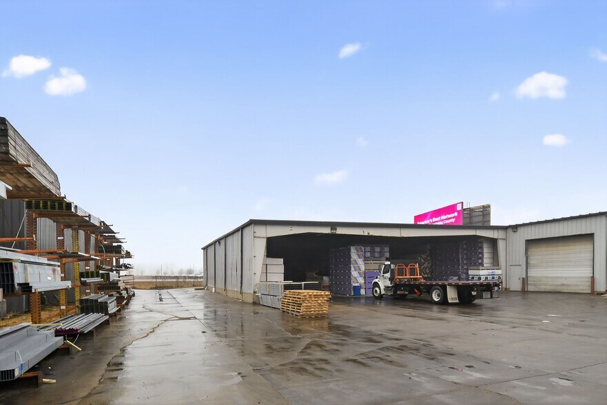 More Photos Of 2609 S Carolyn Ave, Sioux Falls Warehouse For Lease