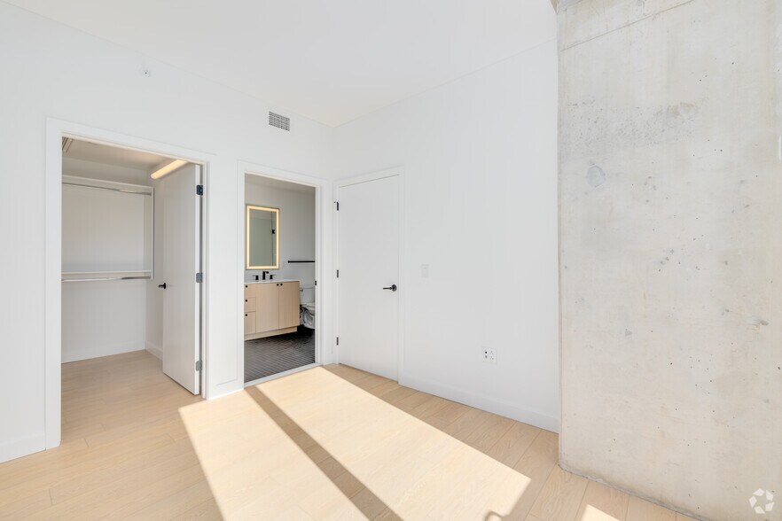 Photo of 1st Floor Ste J-110