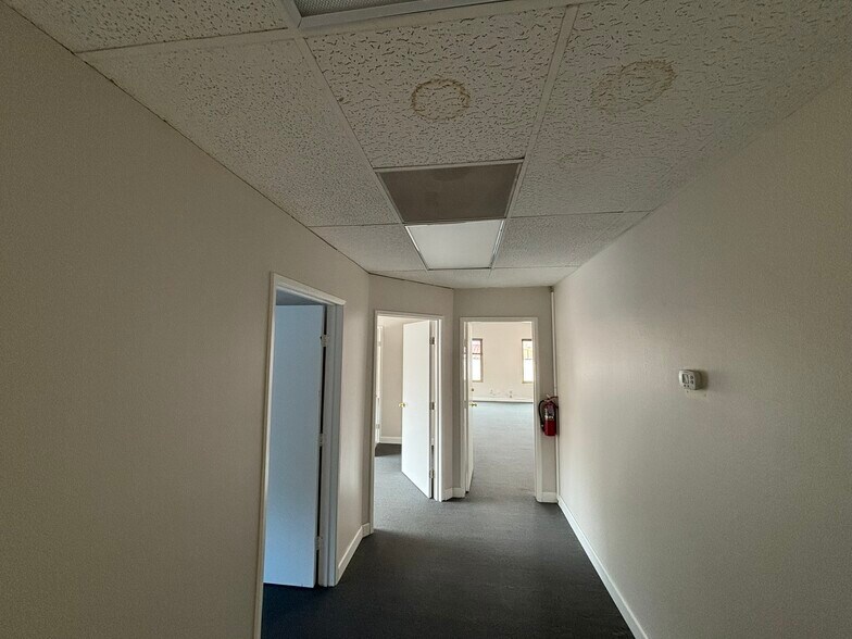 More Photos Of 1850 Warburton Ave, Santa Clara Loft Creative Space For Lease