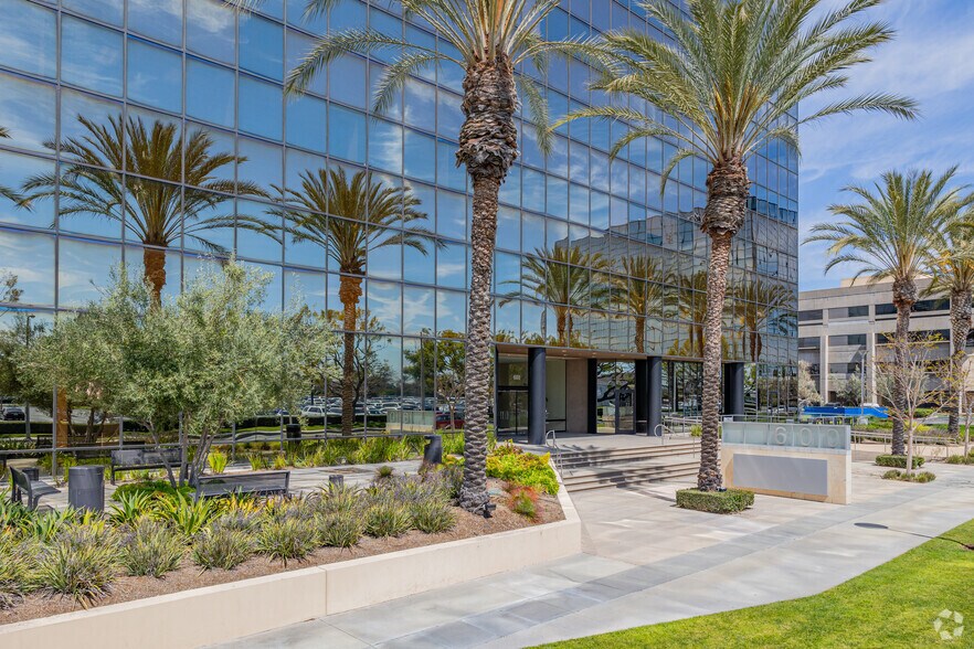 More Photos Of 600 City Pky W, Orange Office For Lease