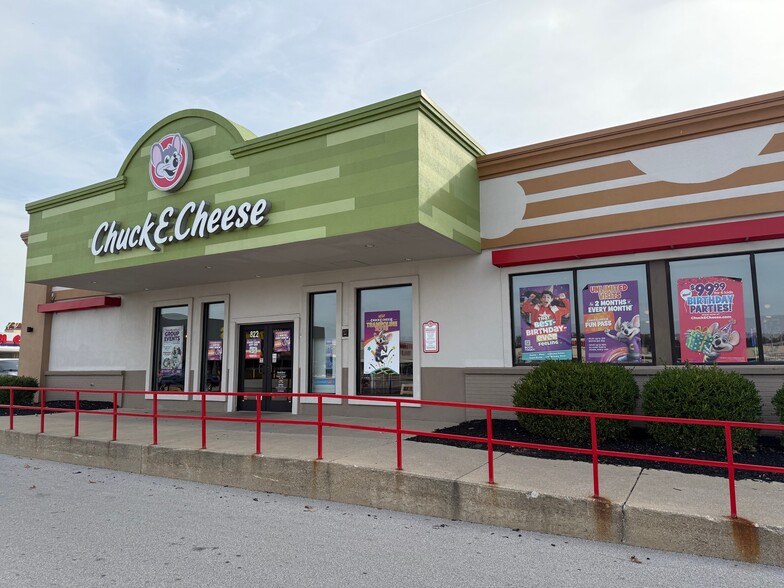 More Photos Of 822 W McKinley Ave, Mishawaka Unknown For Lease