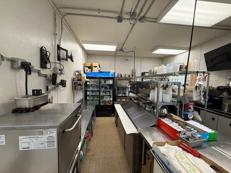 More Photos Of 2244 Wilmington Pike, Dayton Fast Food For Sale
