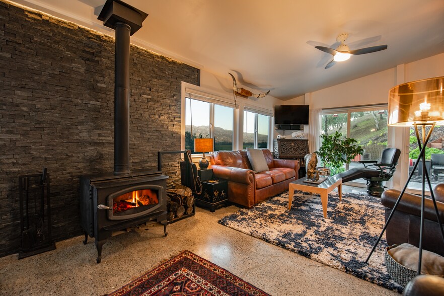 More Photos Of 22855 Chianti Rd, Cloverdale Apartments For Sale