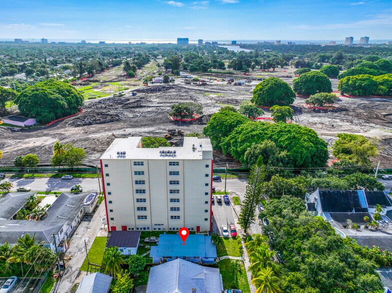 More Photos Of 1711 Buchanan St, Hollywood Apartments For Sale