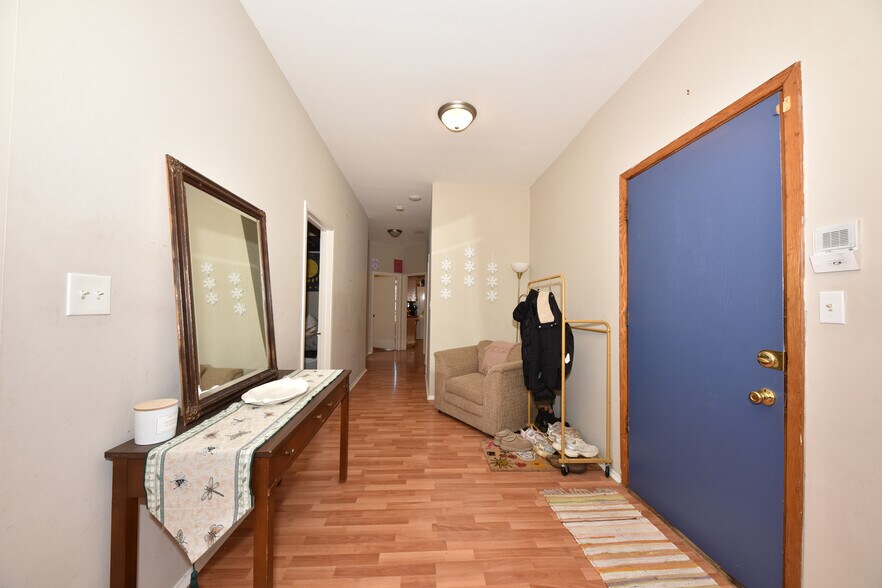 More Photos Of 1816 E Kane Pl, Milwaukee Apartments For Sale