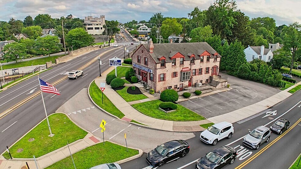 More Photos Of 766 Old York Rd, Jenkintown Medical For Sale