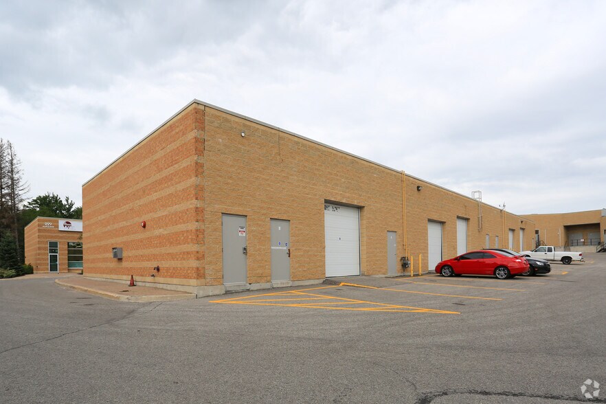 More Photos Of 233 Mapleview Dr E, Barrie Light Distribution For Lease