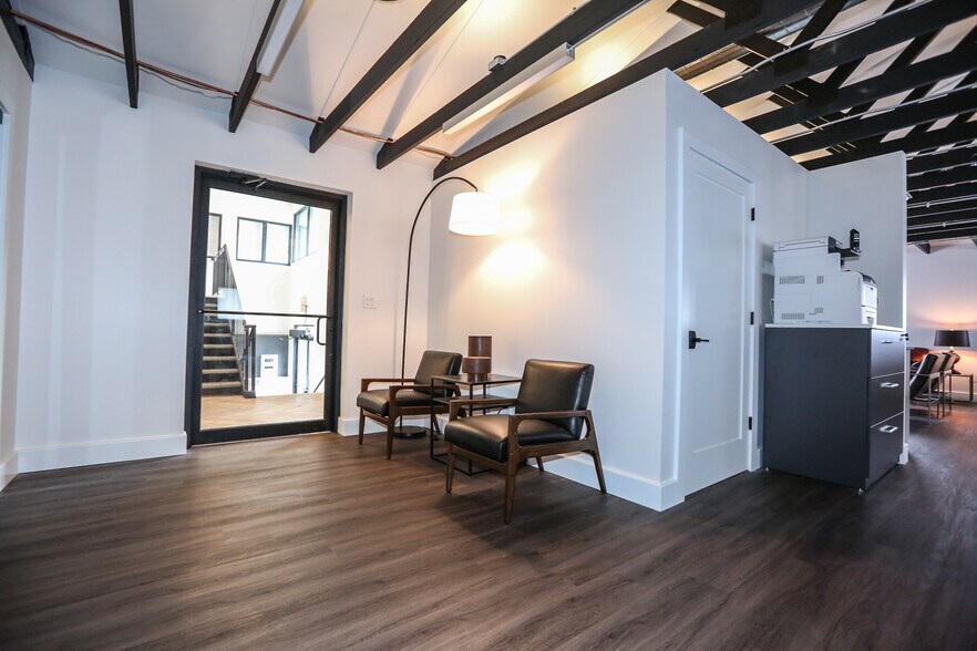 More Photos Of 1400 Portland Ave, Irondequoit Medical For Lease